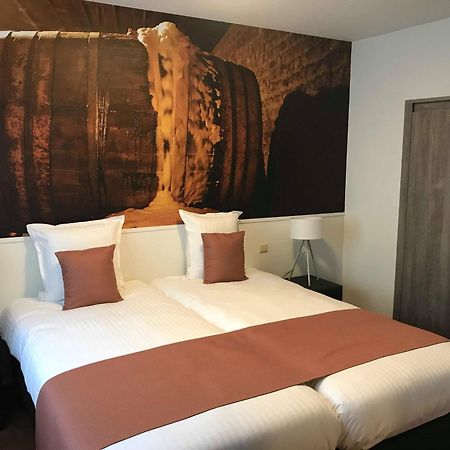 Hotel Botteltje ออสเทนด์ ภายนอก รูปภาพ